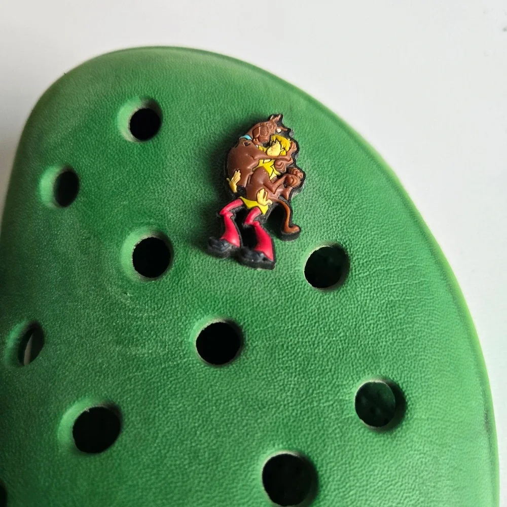 Crocs Retro Runner Green Yellow Clogs Mens 9 Womens 11 Scooby Doo Jibbitz Charm